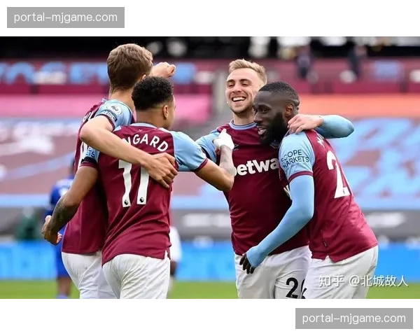 英超：阿斯顿维拉2-1战胜狼队，巩固积分榜第四位置