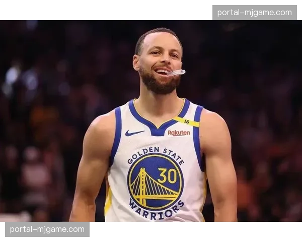 火箭117-116险胜勇士，库里最后时刻三分不中